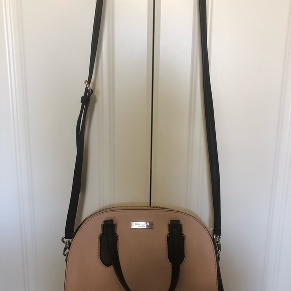 Kate Spade Laurel Way Mini Reiley Vellum/Black. - Picture 3 of 5